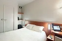 南特贝若利拉世博公园民宿酒店